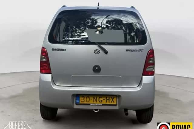 Suzuki Wagon R+ (2003) thumbnail 6