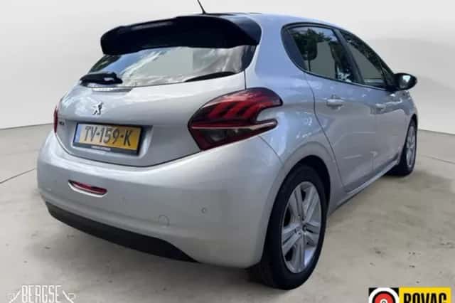 Peugeot 208 (2018) thumbnail 3