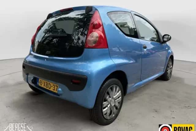 Peugeot 107 (2007) thumbnail 3