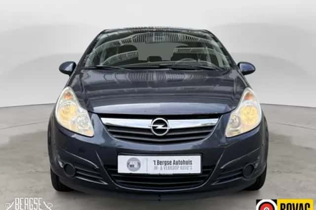 Opel Corsa (2008) thumbnail 5