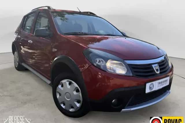 Dacia Sandero (2011) thumbnail 4
