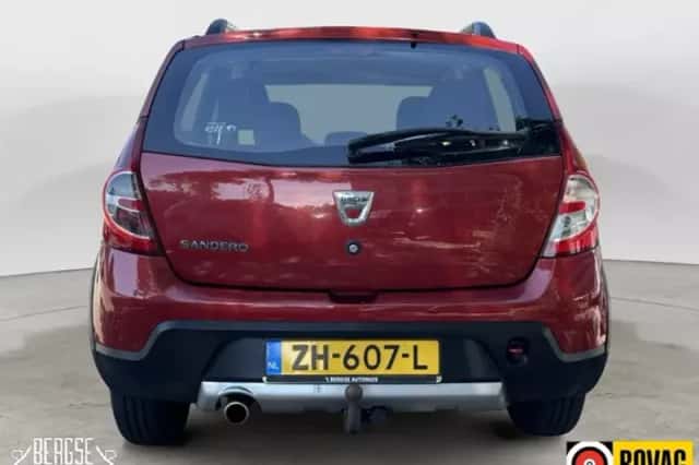 Dacia Sandero (2011) thumbnail 6