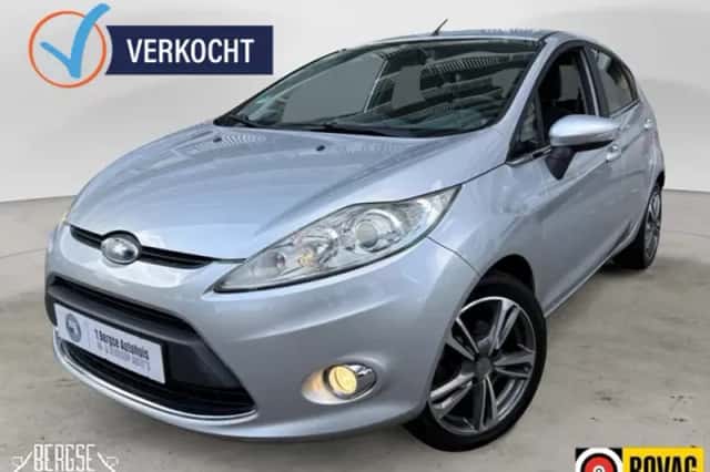 Ford Fiesta (2010) thumbnail 1