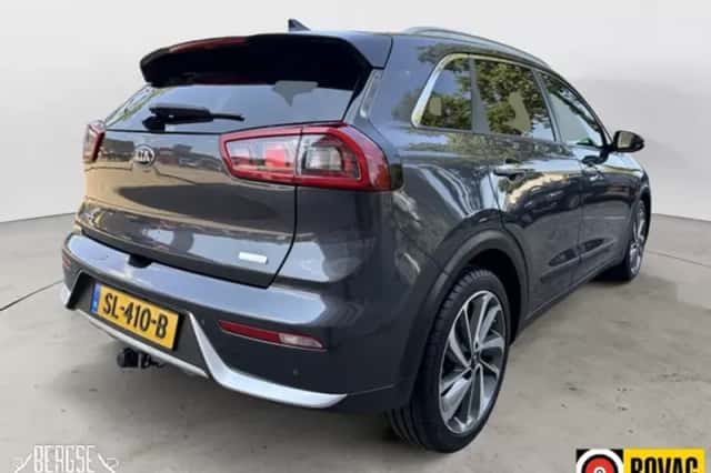 Kia Niro (2018) thumbnail 3