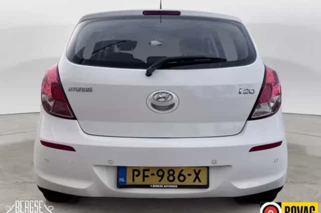 Hyundai i20 (2013) thumbnail 6