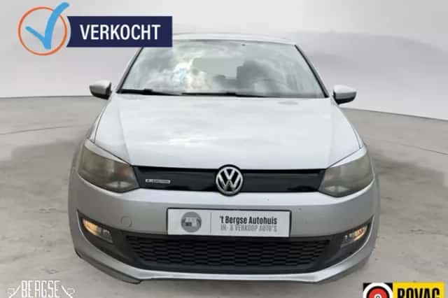 Volkswagen Polo (2011) thumbnail 5