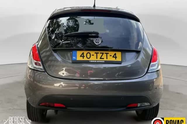 Lancia Ypsilon (2012) thumbnail 6