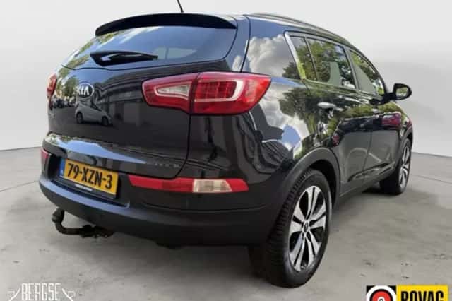 Kia Sportage (2012) thumbnail 3
