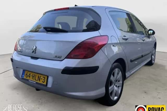 Peugeot 308 (2009) thumbnail 3