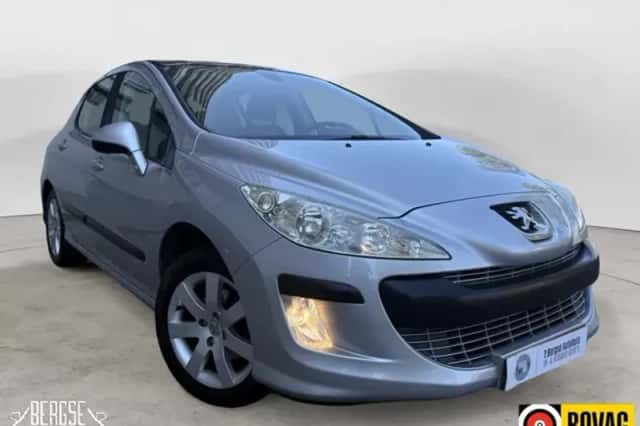 Peugeot 308 (2009) thumbnail 4