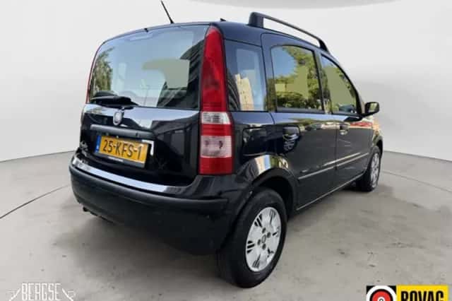 Fiat Panda (2009) thumbnail 3