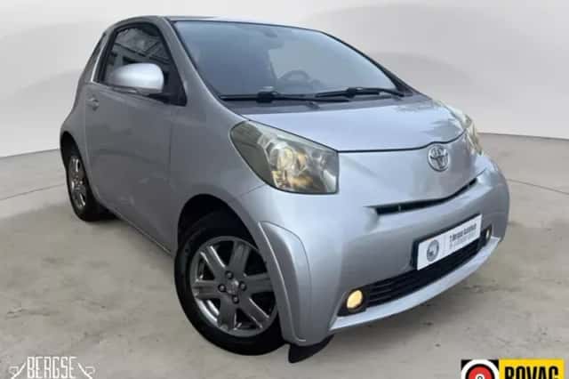 Toyota IQ (2009) thumbnail 4