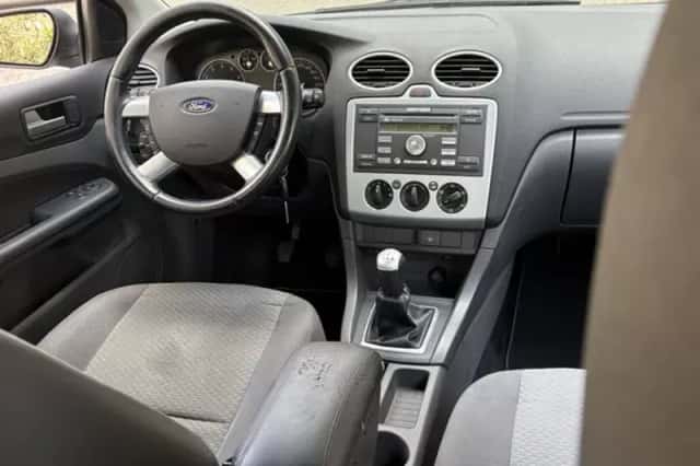 Ford Focus (2006) thumbnail 2