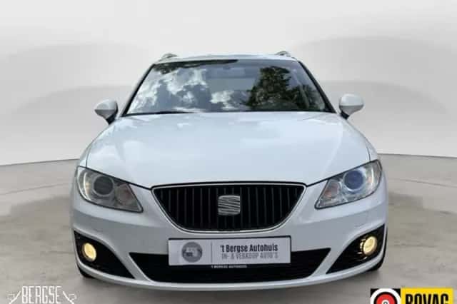 SEAT Exeo (2011) thumbnail 5