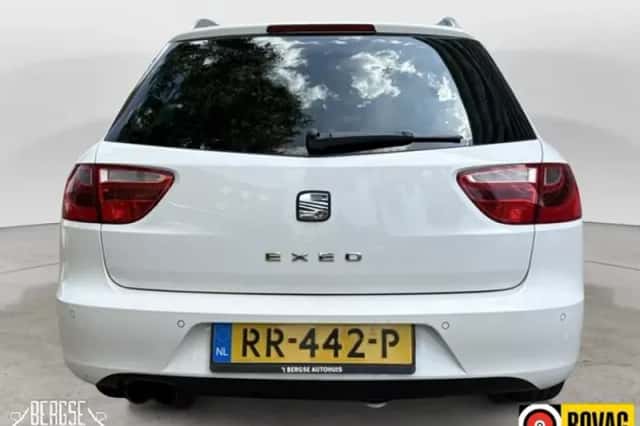 SEAT Exeo (2011) thumbnail 6