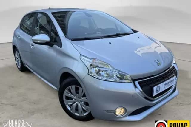 Peugeot 208 (2013) thumbnail 4