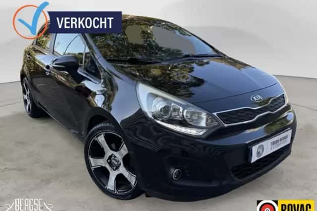 Kia Rio (2014) thumbnail 4