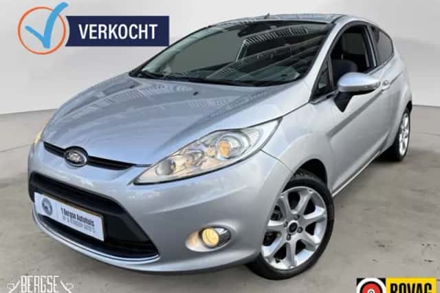 Ford Fiesta (2010) thumbnail 1