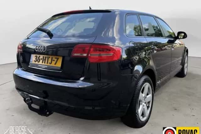 Audi A3 (2009) thumbnail 3