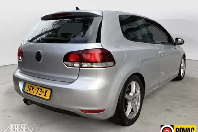 Volkswagen Golf (2008) thumbnail 3
