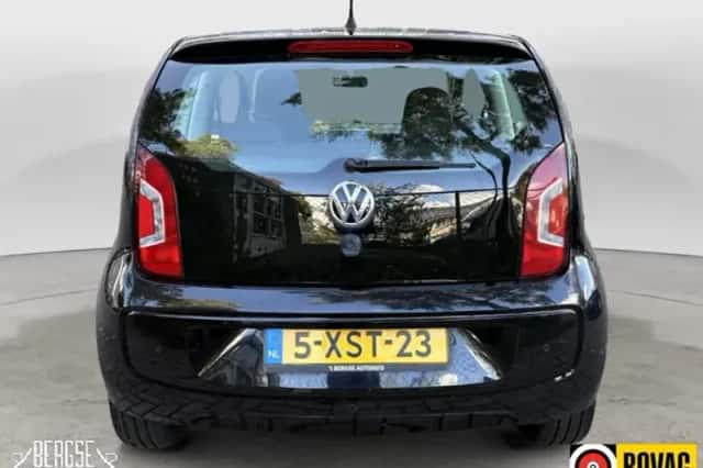 Volkswagen Up! (2012) thumbnail 6