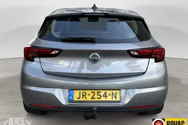 Opel Astra (2016) thumbnail 6