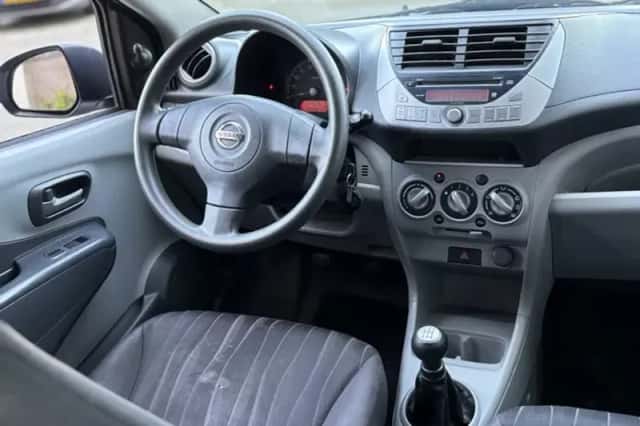 Nissan Pixo (2010) thumbnail 2