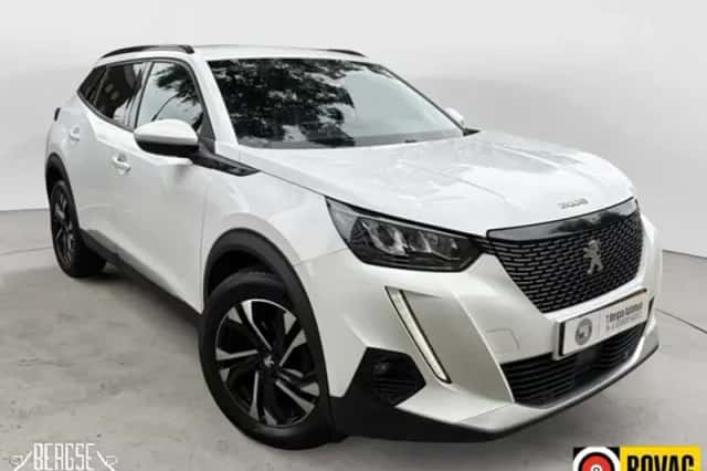 Peugeot 2008 (2020) thumbnail 4