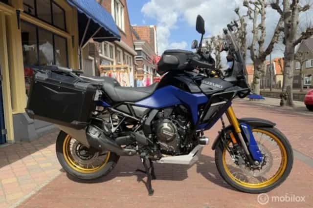 Suzuki 800 (2024) thumbnail 1