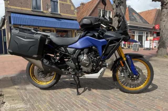Suzuki 800 (2024) thumbnail 3