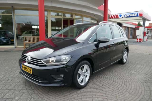 Volkswagen Golf Sportsvan (2014) thumbnail 2