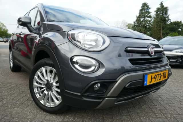 Fiat 500X (2019) thumbnail 4