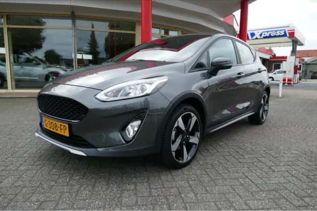 Ford Fiesta (2019) thumbnail 2