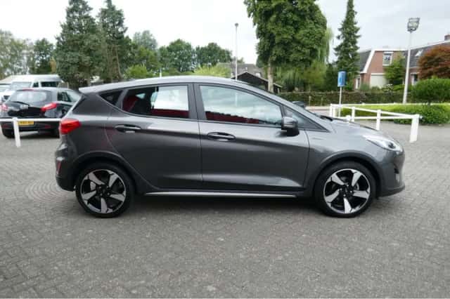 Ford Fiesta (2019) thumbnail 6