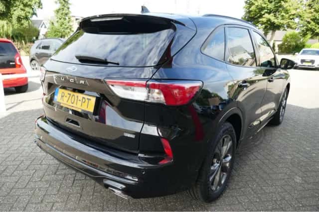 Ford Kuga (2020) thumbnail 5