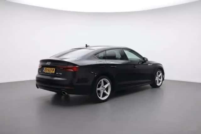 Audi A5 (2019) thumbnail 4