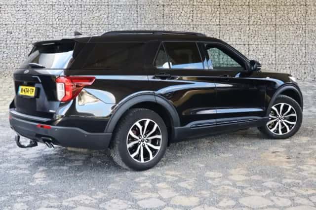 Ford Explorer (2022) thumbnail 5