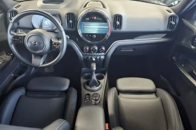 MINI Countryman (2023) thumbnail 3