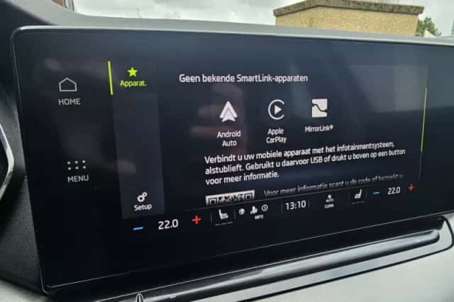 Škoda Octavia (2021) thumbnail 4