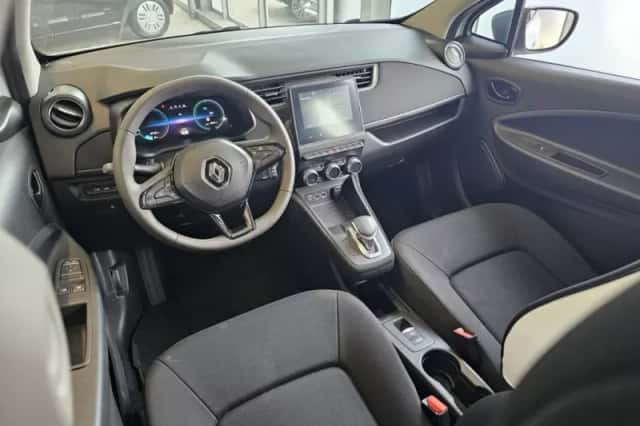 Renault Zoé (2022) thumbnail 1