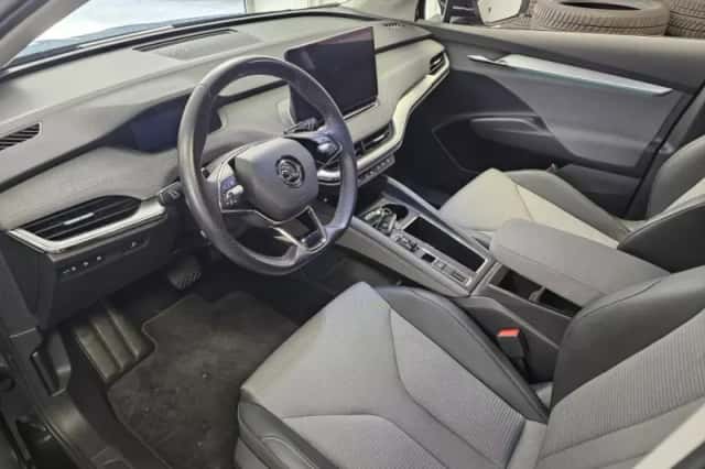 Škoda Enyaq (2021) thumbnail 4