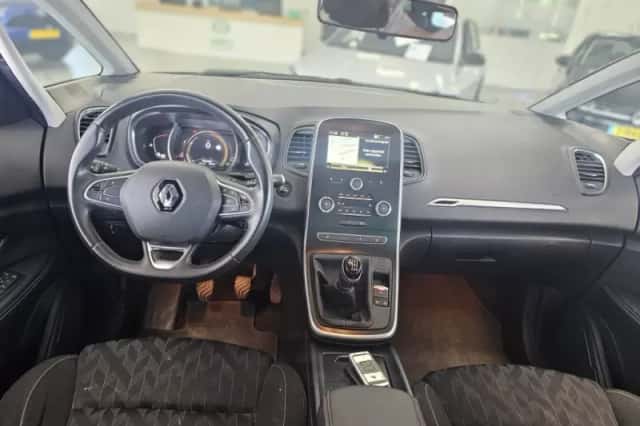 Renault Grand (2020) thumbnail 4