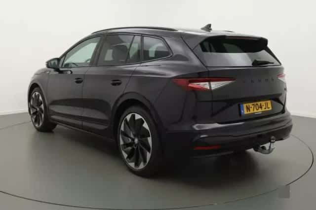Škoda Enyaq (2021) thumbnail 4