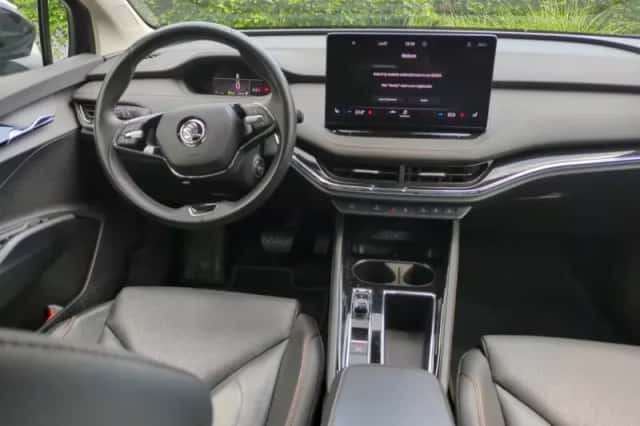 Škoda Enyaq (2021) thumbnail 3