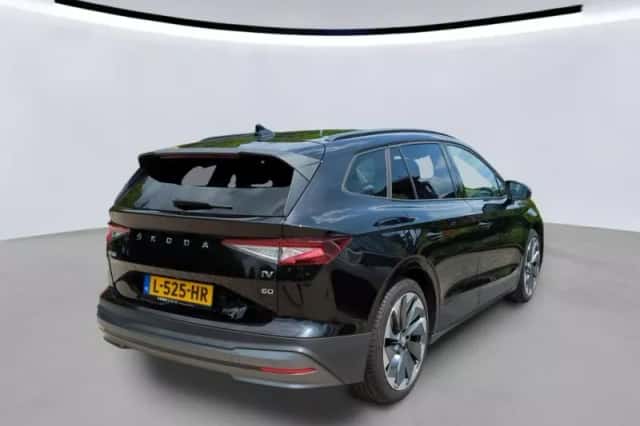 Škoda Enyaq (2021) thumbnail 4