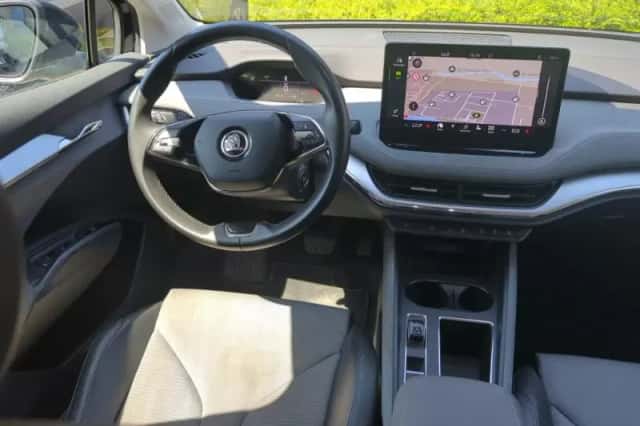 Škoda Enyaq (2021) thumbnail 3