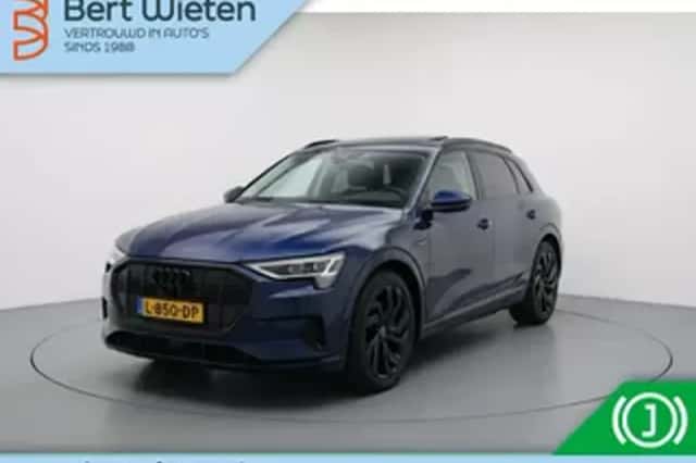 Audi e-tron (2020) thumbnail 1