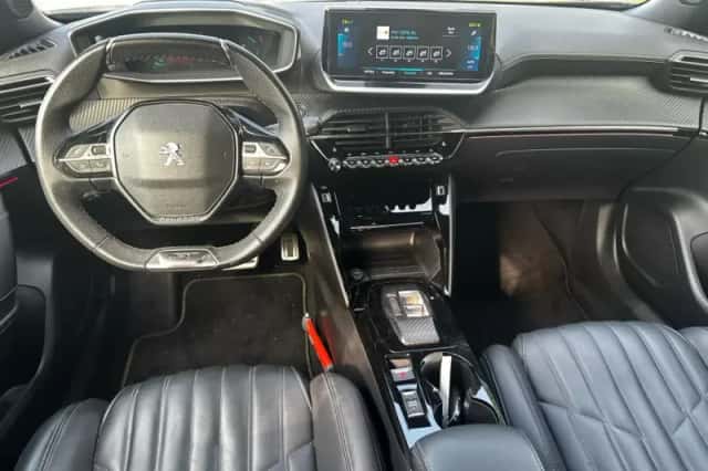 Peugeot e-2008 (2022) thumbnail 2