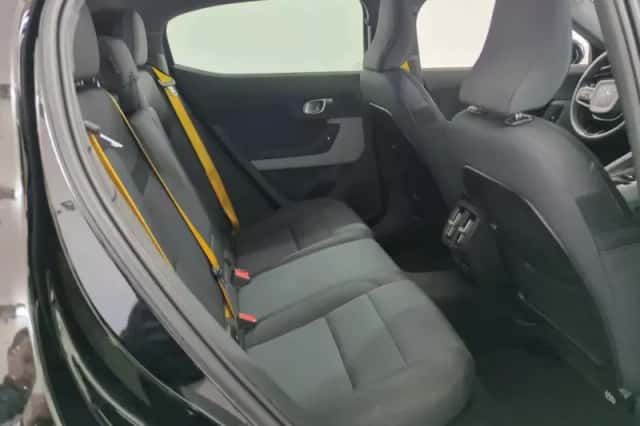 Polestar 2 (2021) thumbnail 5