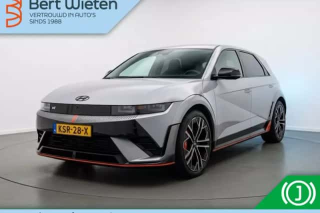 Hyundai Ioniq 5 N (2024) thumbnail 2